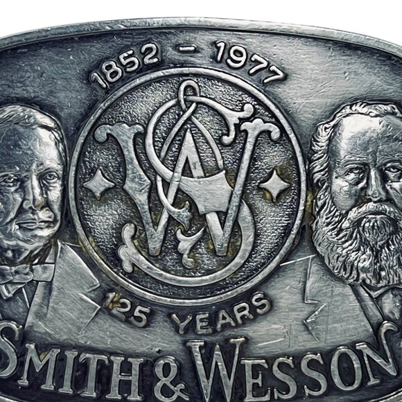 Vintage Silver Tone 1852 - 1977 Smith & Wesson Belt Buckle (5904) - Picture 3 of 7